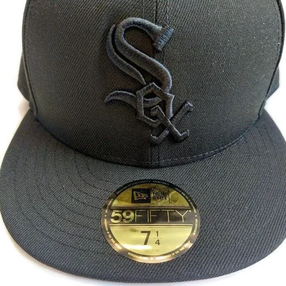 59Fifty New Era Size 7 1/4 Chicago White Sox Fitted Hat Cap Basic Black On Black - Picture 2 of 7